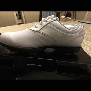 Foot Joy Women’s Golf Shoes( size 6 1/2 and 7)